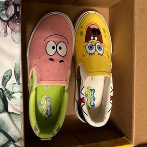 Kids size 3 SpongeBob and Patrick shoes, NEVER WORN, perfect in box